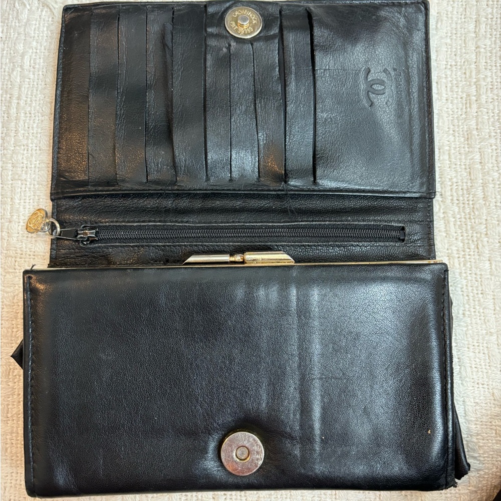 CHANEL Black Quilted Calfskin Long Wallet with Embossed CC - Picture 2 of 8
